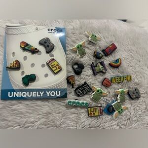 Jibbitz, about 23 of them